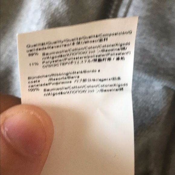 Hugo Boss zip up sweater - Picture 7 of 10